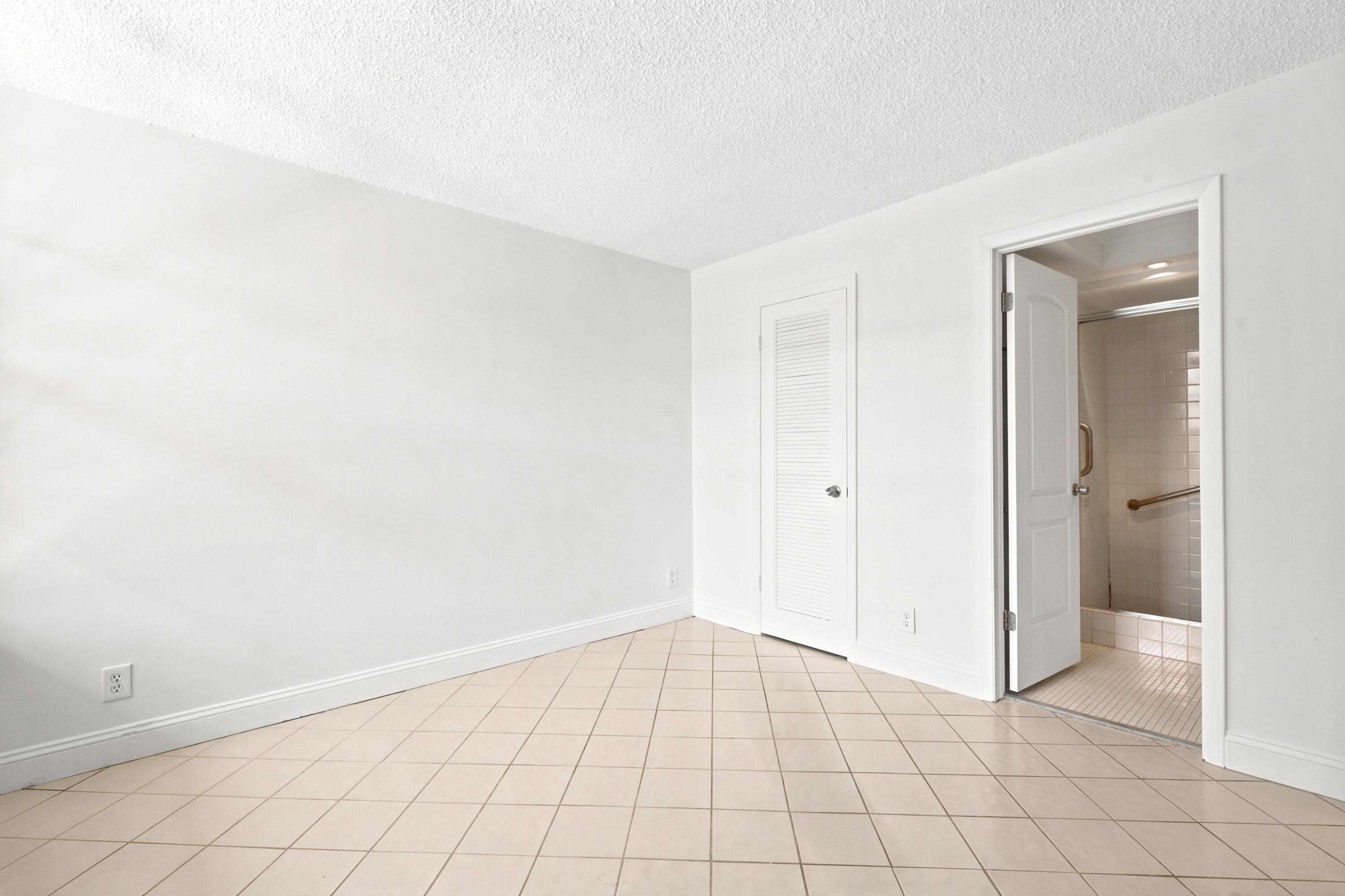 8 Royal Palm Way, Unit 3020 Boca Raton, FL 33432 - Photo 32 of 37 037_00037_325