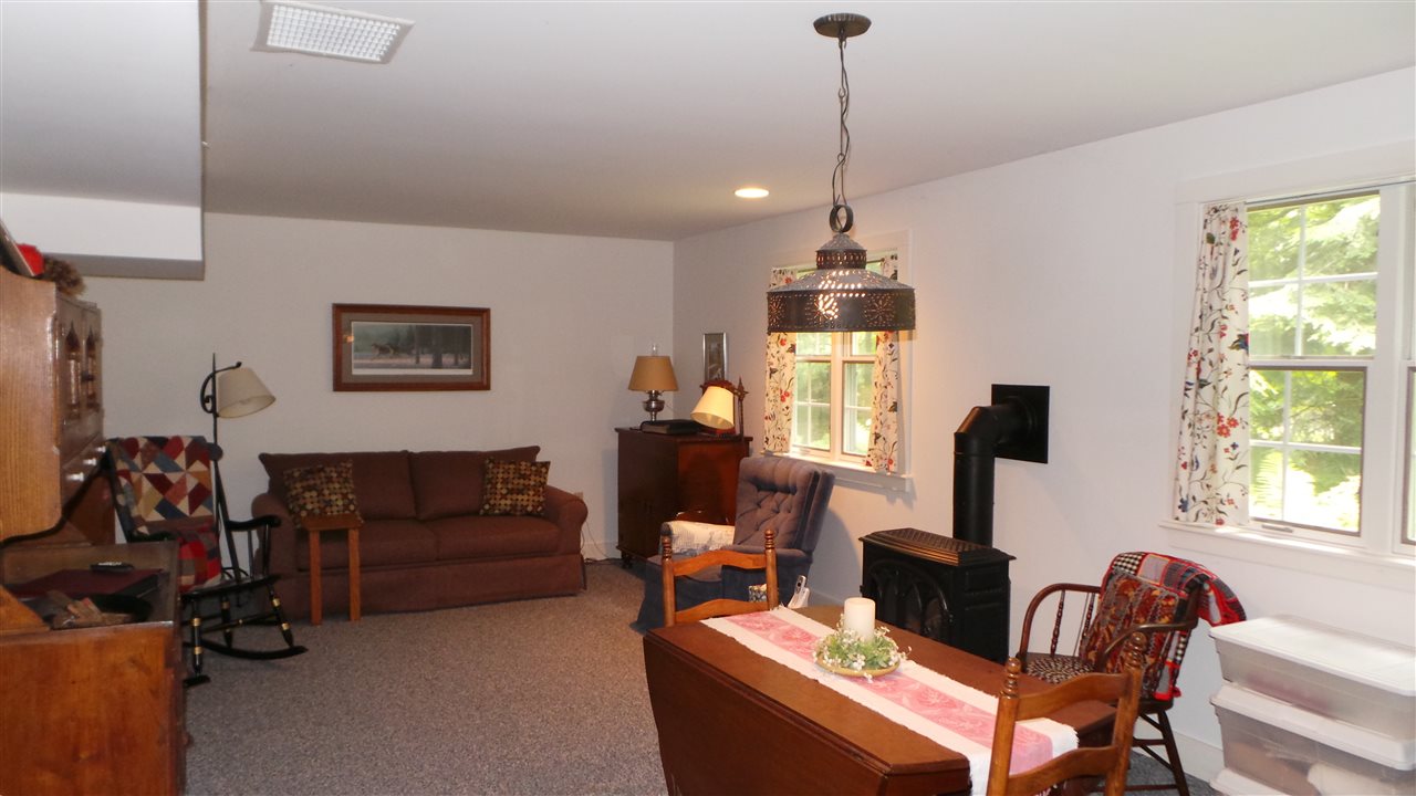 944 Center Of Town Road Hartford, VT 05001 - Photo 37 of 39 Gallery Image 37