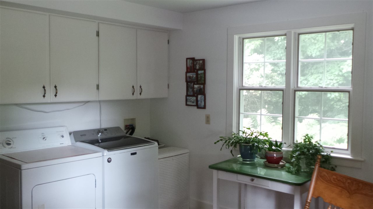 944 Center Of Town Road Hartford, VT 05001 - Photo 38 of 39 Gallery Image 38