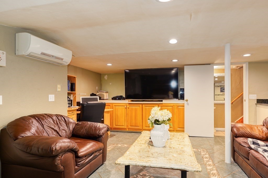 31 Maple Street Hudson, MA 01749 - Photo 21 of 32 Gallery Image 21