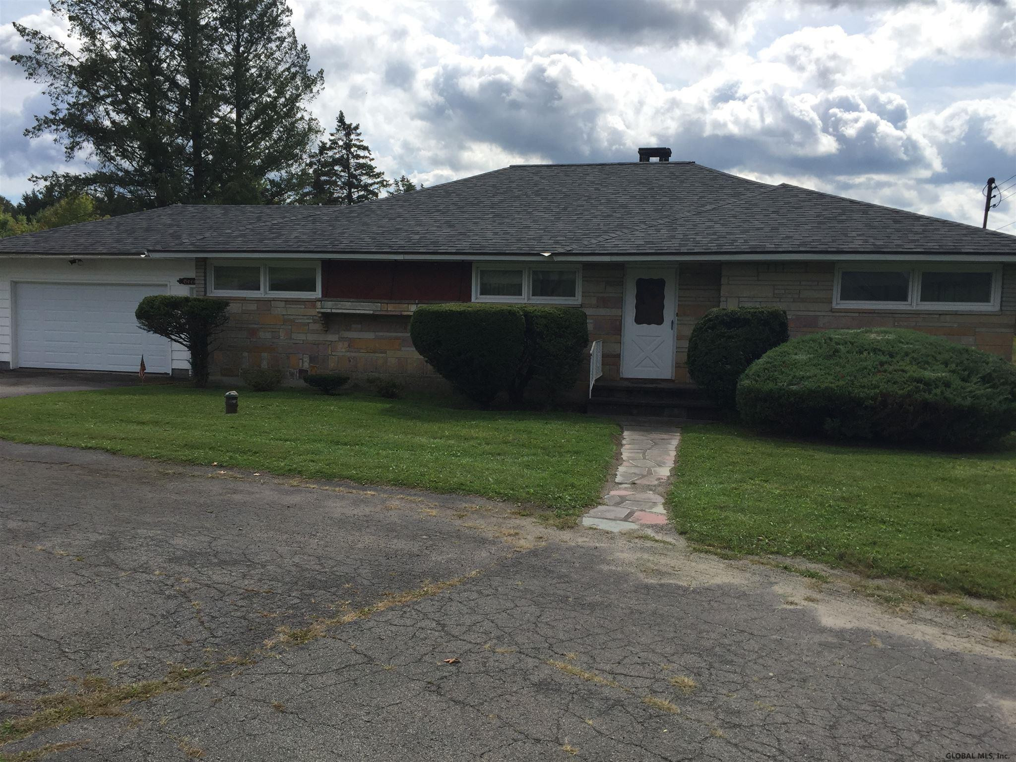 156 Golf Course Road Amsterdam, NY 12010 - Photo 1 of 29 Photo 1