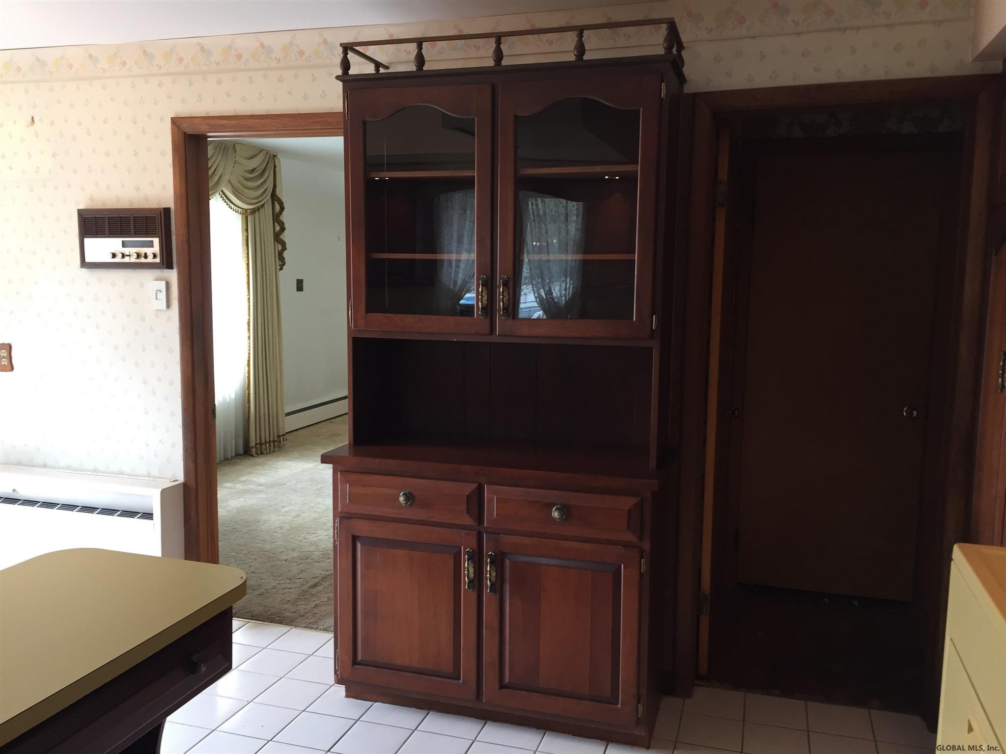 156 Golf Course Road Amsterdam, NY 12010 - Photo 6 of 29 Photo 6