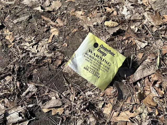 $105,000 | 405 Summit Lane, Burnsville, MN 55337