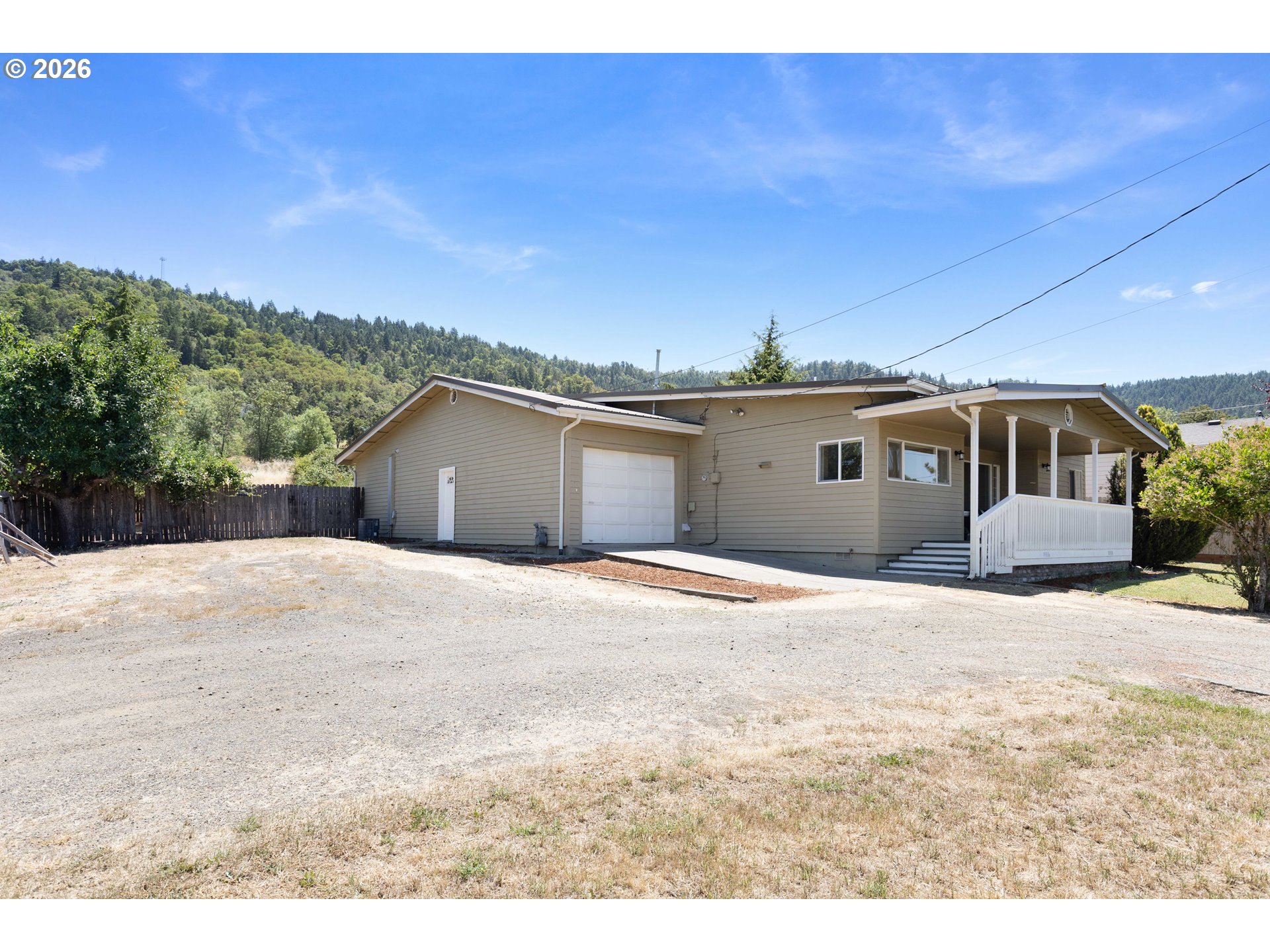 1402 Lookingglass Road Roseburg, OR 97471 - Photo 34 of 37