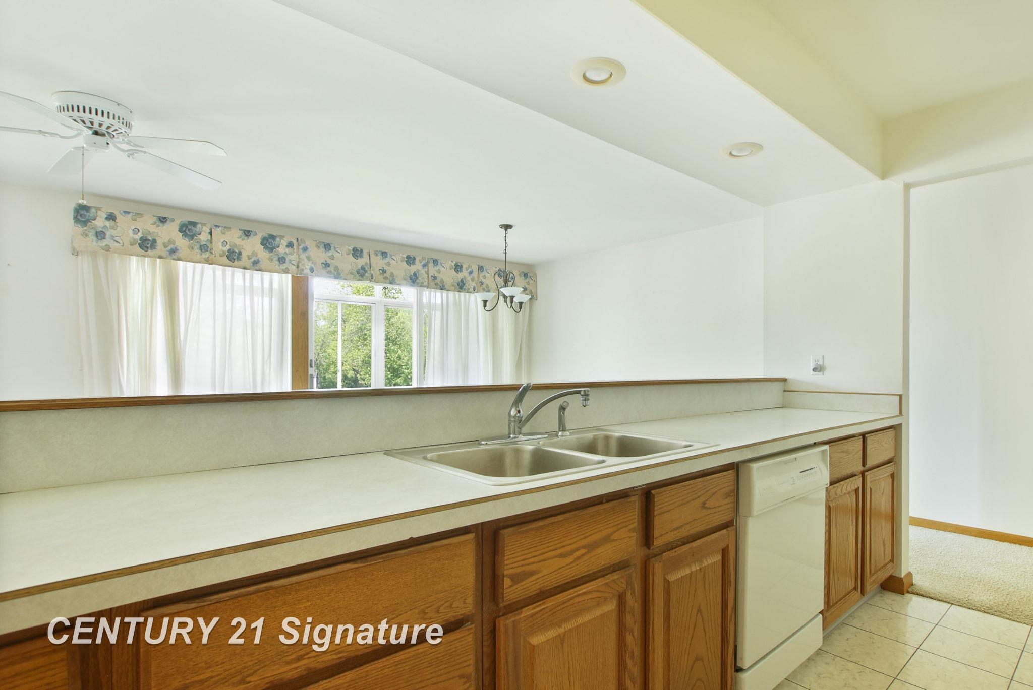 8221 Midland Road, Unit 8221 4 Freeland, MI 48623 - Photo 17 of 46 Gallery Image 17