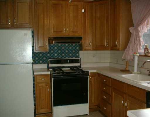 814 Reno Street Extensio Rochester, PA 15074 - Photo 3 of 8 Kitchen.