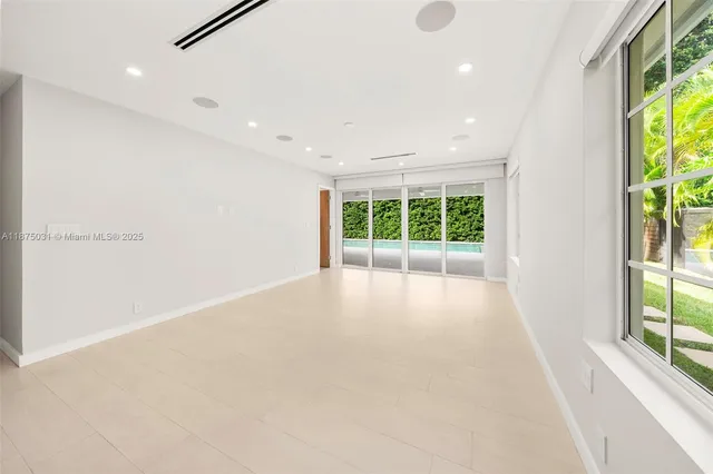 a view of a mirror in a yard