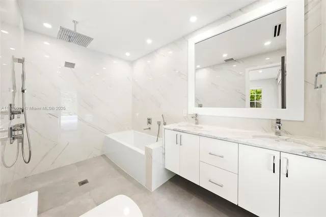 a view of a house with porch and furniture