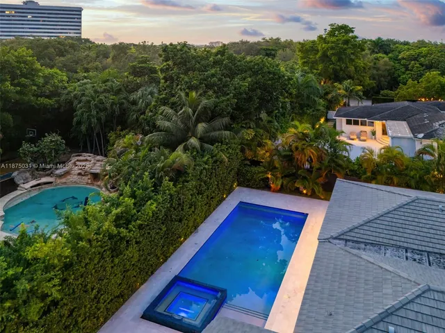 $40,000 | 4380 Lake Road, Miami, FL 33137