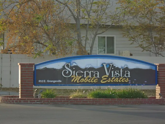 $130,000 | 852 East Grangeville Boulevard, Unit 2, Hanford, CA 93230