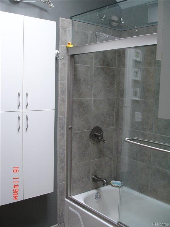 3065 Willet Avenue Rochester, MI 48309 - Photo 17 of 18 DSC06728.JPG