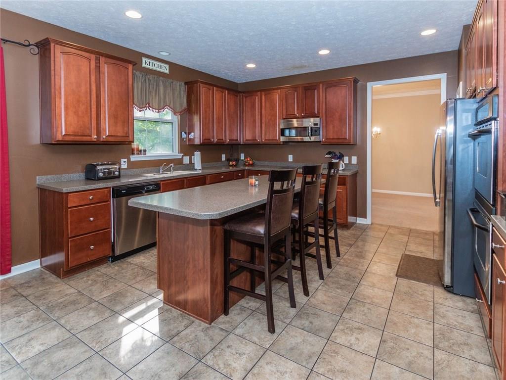 11381 Romeo Place Fishers, IN 46040 - Photo 12 of 37 Gallery Image 12
