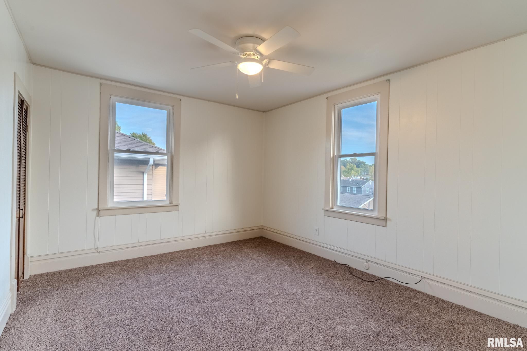 839 6th Avenue South Clinton, IA 52732 - Photo 18 of 33