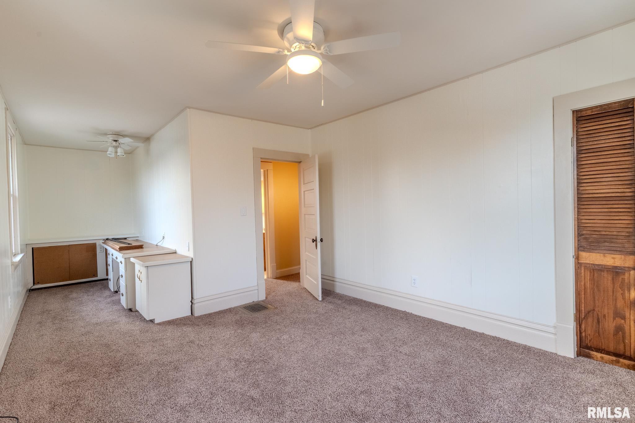 839 6th Avenue South Clinton, IA 52732 - Photo 20 of 33