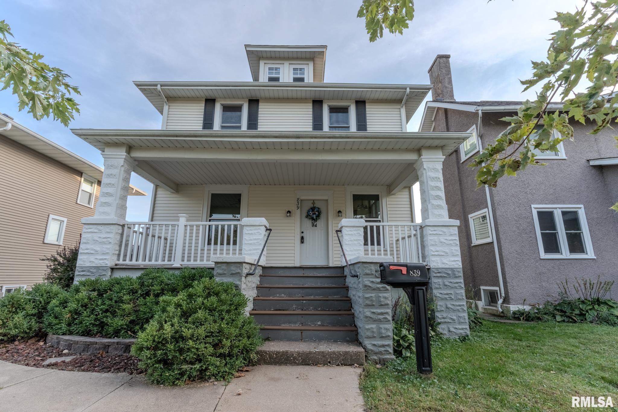 839 6th Avenue South Clinton, IA 52732 - Photo 2 of 33