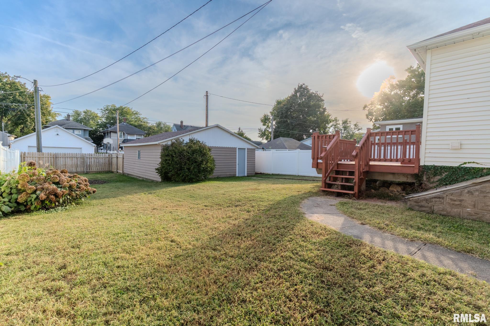 839 6th Avenue South Clinton, IA 52732 - Photo 24 of 33
