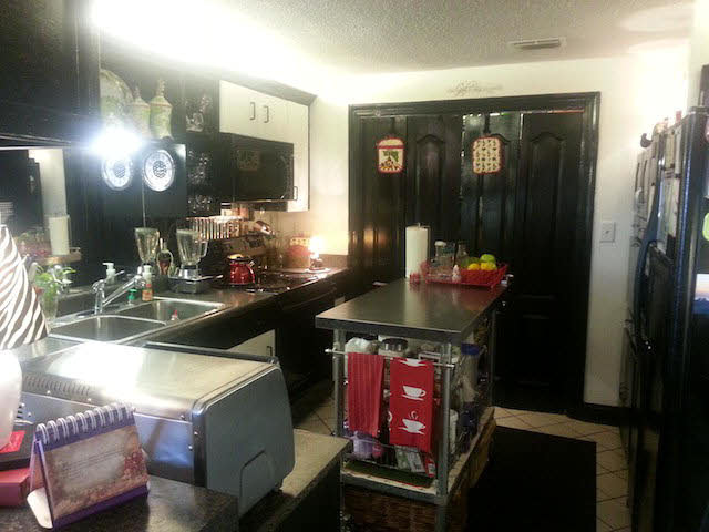 100 Tower Drive, Unit 804 Daphne, AL 36526 - Photo 7 of 23 Kitchen