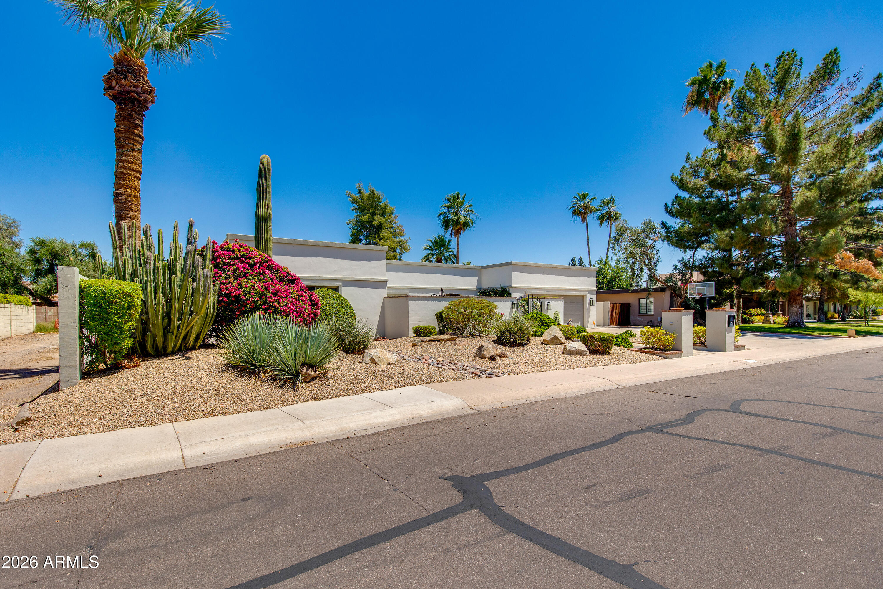 8219 North 3rd Avenue Phoenix, AZ 85021 - Photo 2 of 52 a view of a terrace with sitting area