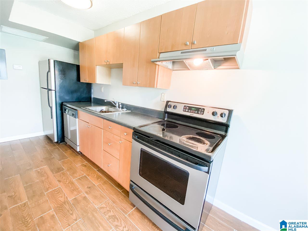 2990 Rhodes Circle South, Unit 121 Birmingham, AL 35205 - Photo 6 of 13
