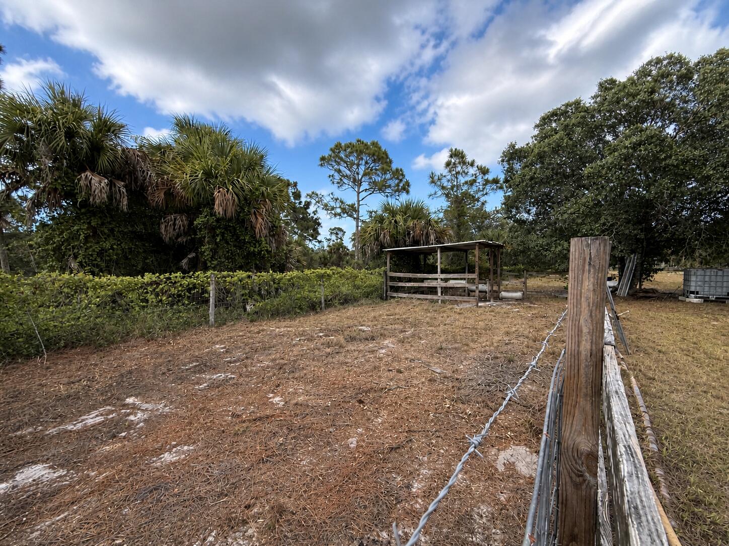 825 South Verda Street Clewiston, FL 33440 - Photo 3 of 7 698C9188-DB26-4F88-BAC4-8462E53916FD