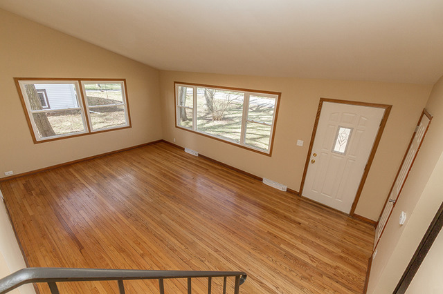 412 Orion Road Batavia, IL 60510 - Photo 4 of 22