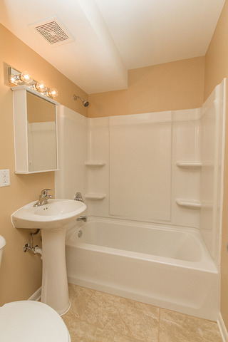412 Orion Road Batavia, IL 60510 - Photo 9 of 22