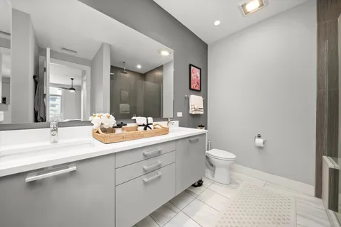 $3,800 | 367 West Locust Street, Unit 304, Chicago, IL 60610