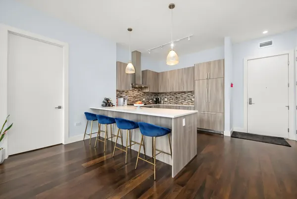 $3,800 | 367 West Locust Street, Unit 304, Chicago, IL 60610