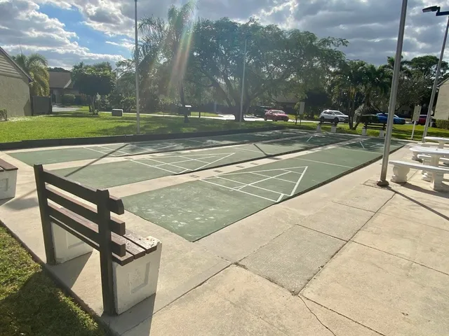 $1,850 | 536 Shady Pine Way, Unit C2, Greenacres, FL 33415