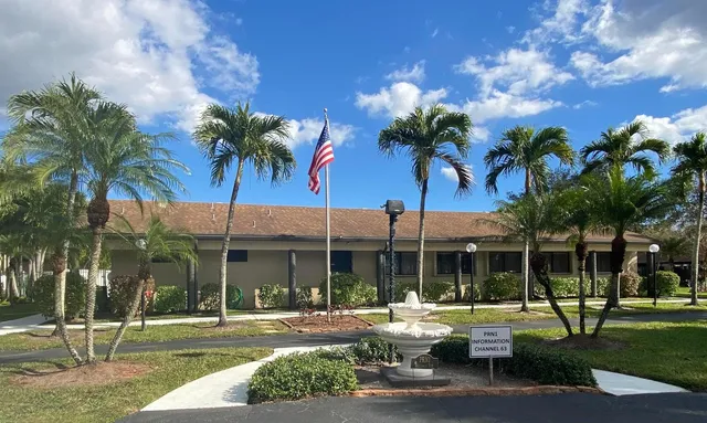 $1,850 | 536 Shady Pine Way, Unit C2, Greenacres, FL 33415