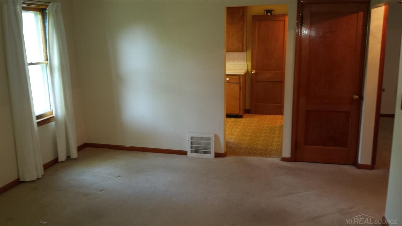 1240 Harding Avenue Rochester Hills, MI 48307 - Photo 4 of 14