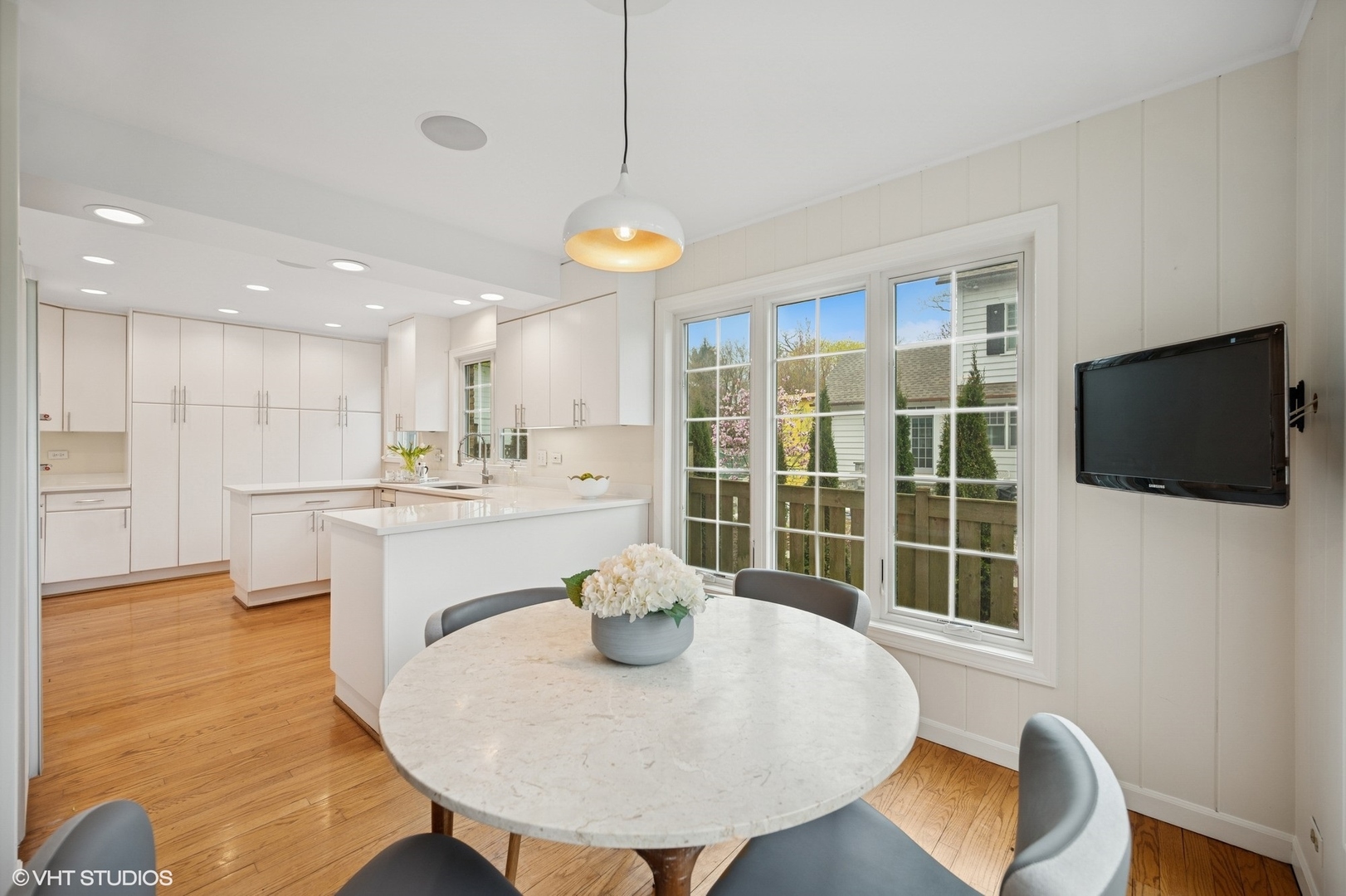 770 Prospect Avenue Winnetka, IL 60093 - Photo 11 of 50 a view of kitchen with breakfast area