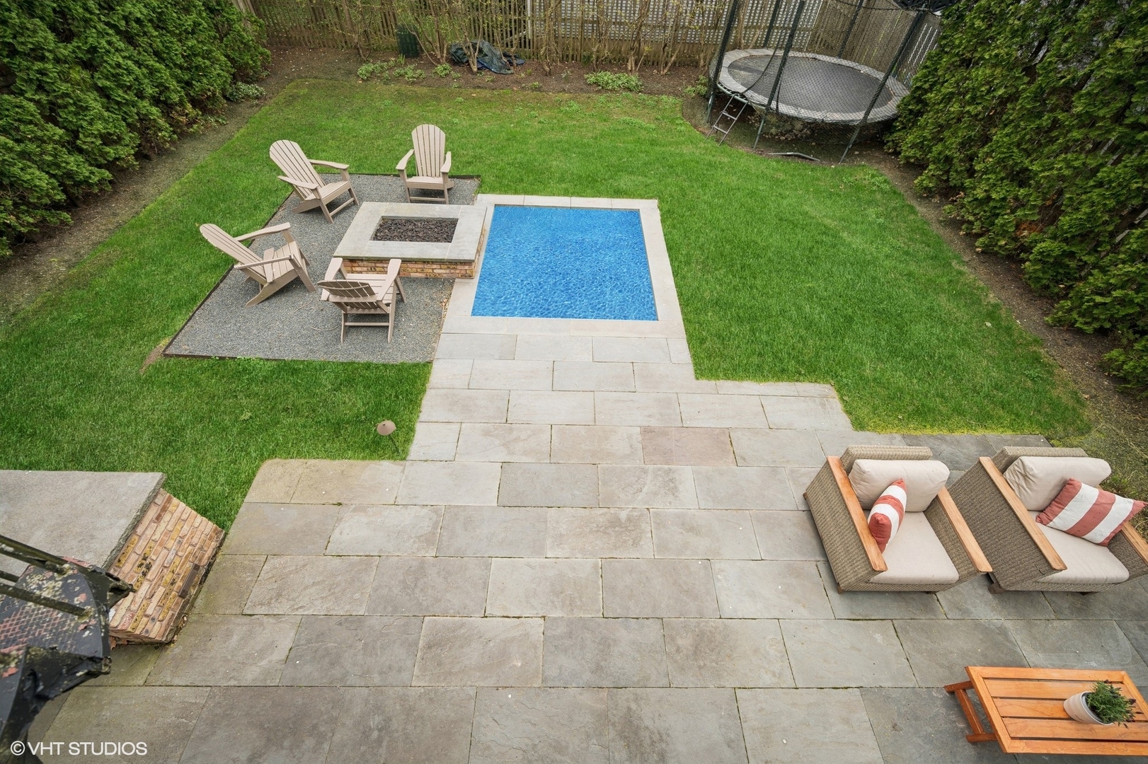 770 Prospect Avenue Winnetka, IL 60093 - Photo 42 of 50 a view of backyard with seating space