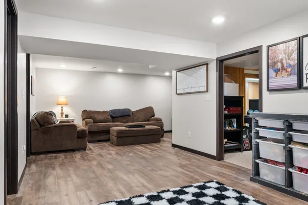 $274,900 | 26 7th Avenue Southeast, Mayville, ND 58257