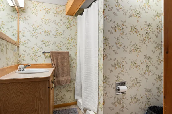 $274,900 | 26 7th Avenue Southeast, Mayville, ND 58257