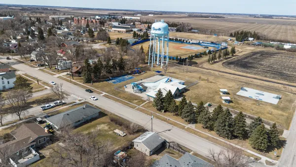 $274,900 | 26 7th Avenue Southeast, Mayville, ND 58257