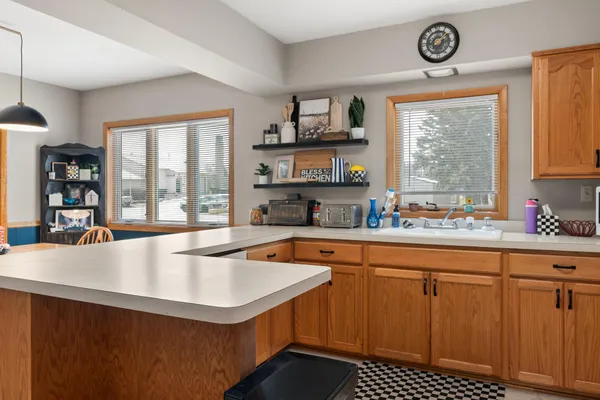 $274,900 | 26 7th Avenue Southeast, Mayville, ND 58257