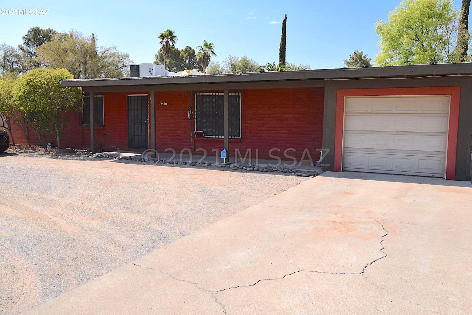 7520 East Stella Road Tucson, AZ 85730 - Photo 1 of 17 Gallery Image 1