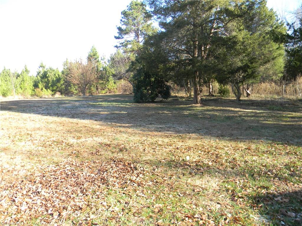 5721 Drake Road Greensboro, NC 27406 - Photo 2 of 30 Gallery Image 2