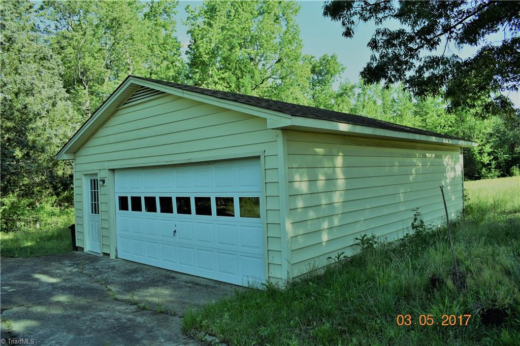 5721 Drake Road Greensboro, NC 27406 - Photo 25 of 30 Gallery Image 25