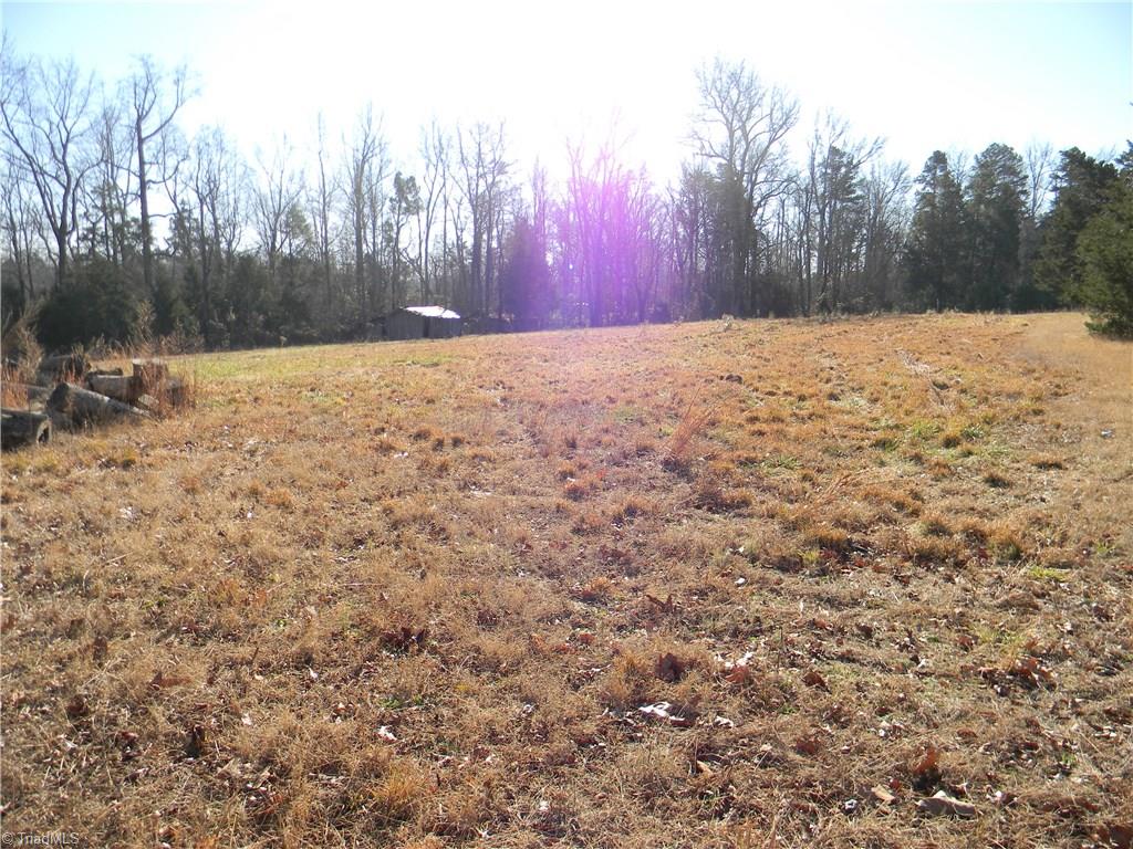 5721 Drake Road Greensboro, NC 27406 - Photo 5 of 30 Gallery Image 5