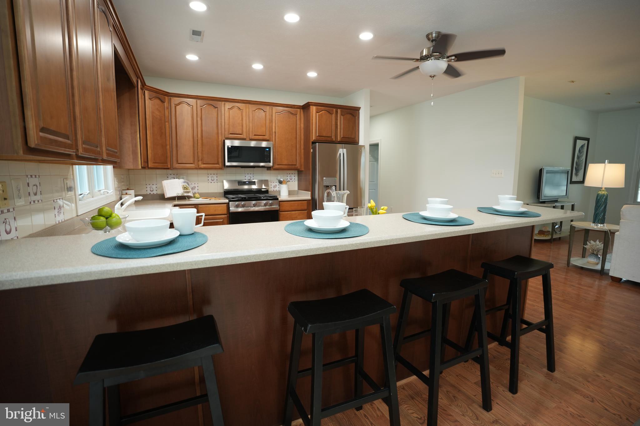 16460 Sayre Point Lane Piney Point, MD 20674 - Photo 24 of 61 Breakfast bar