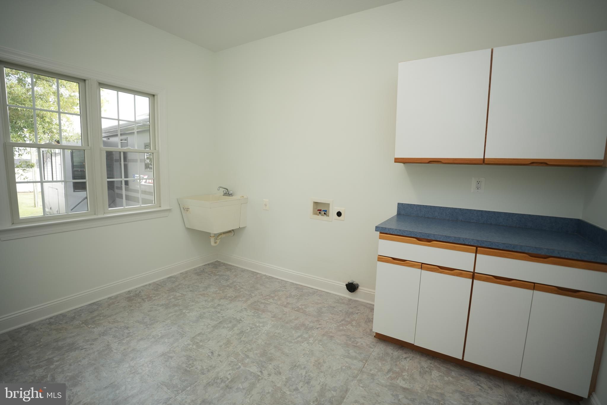 16460 Sayre Point Lane Piney Point, MD 20674 - Photo 38 of 61 a view of an empty room with a window