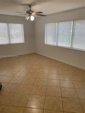 $1,500 | 5616 Arthur Street, Unit NORTH, Hollywood, FL 33021