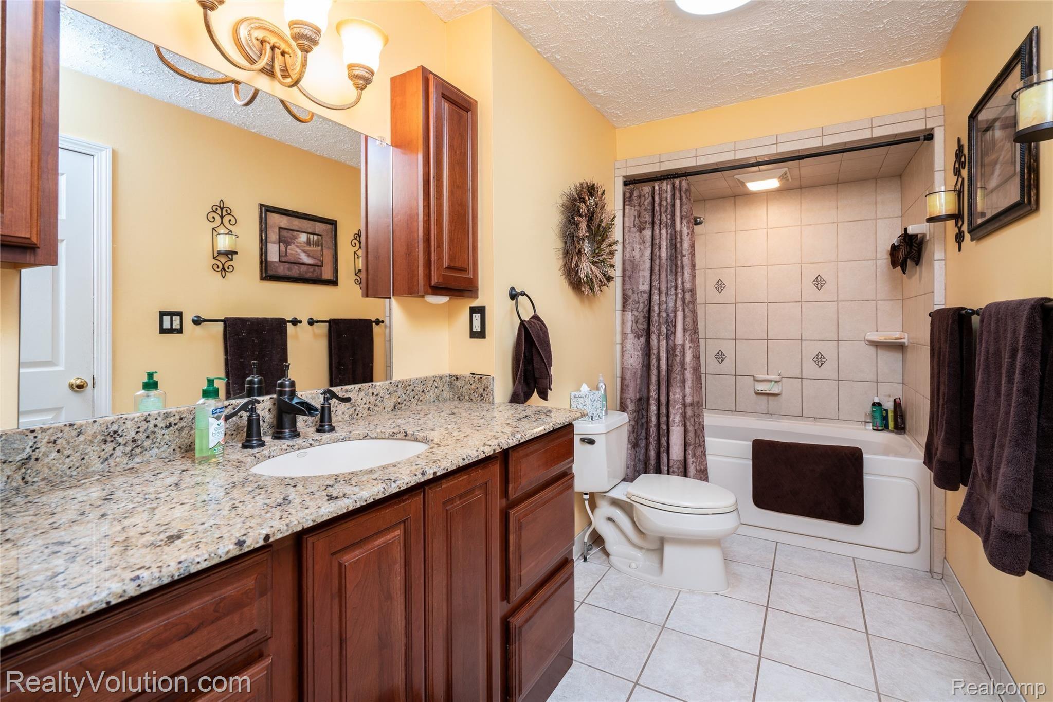 3245 Ivory Road Lapeer, MI 48446 - Photo 29 of 38 Ivory-33.jpg