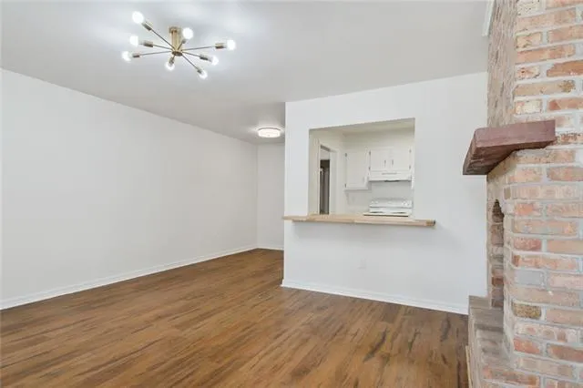 $1,375 | 1713 Burgundy Street, Unit 104, New Orleans, LA 70116