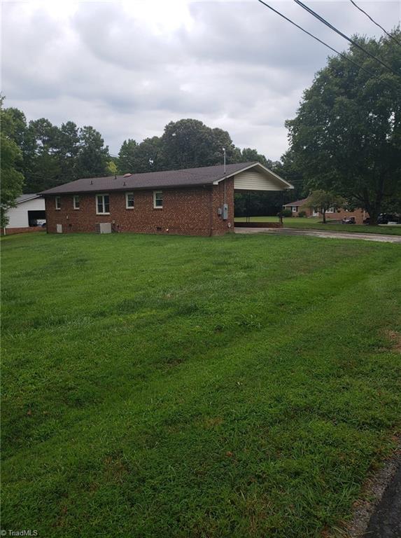 270 Boggs Road Thomasville, NC 27360 - Photo 4 of 20 Gallery Image 4