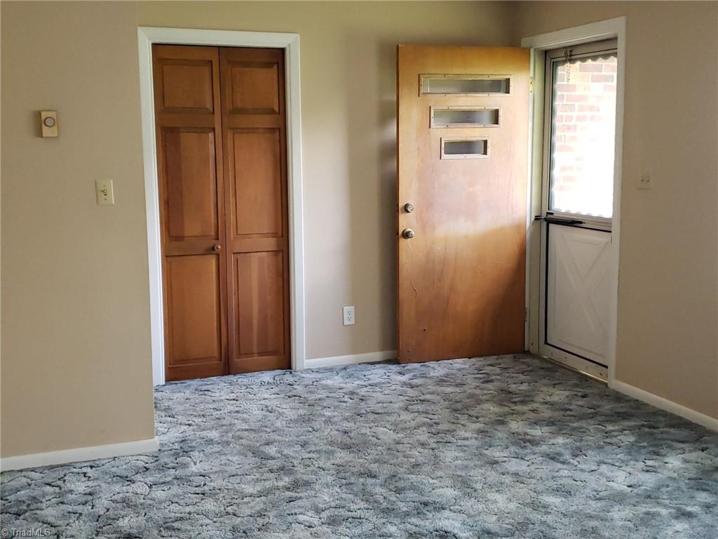 270 Boggs Road Thomasville, NC 27360 - Photo 7 of 20 Gallery Image 7