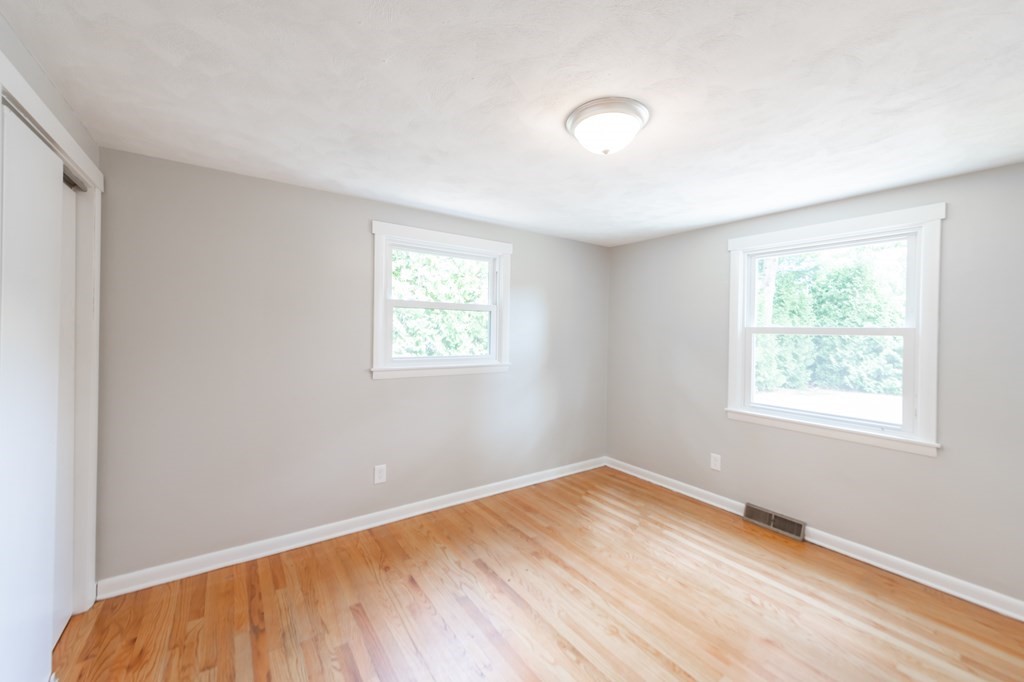43 Berard Circle Springfield, MA 01128 - Photo 20 of 26 Gallery Image 20