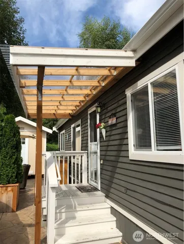 $177,000 | 15253 Pine Drive, Renton, WA 98058